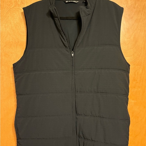 Travis Mathew Black Puffer Vest XL - Picture 2 of 7